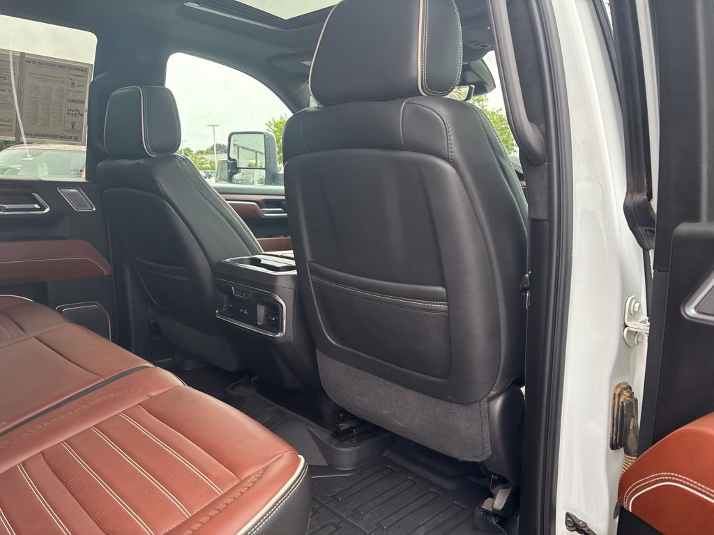 Used 2024 GMC Sierra 3500 Denali Ultimate AWD/4WD image 20