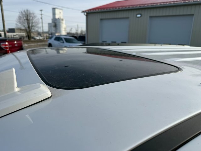 Used 2016 GMC Yukon SLT w/ Open Road Package image 9