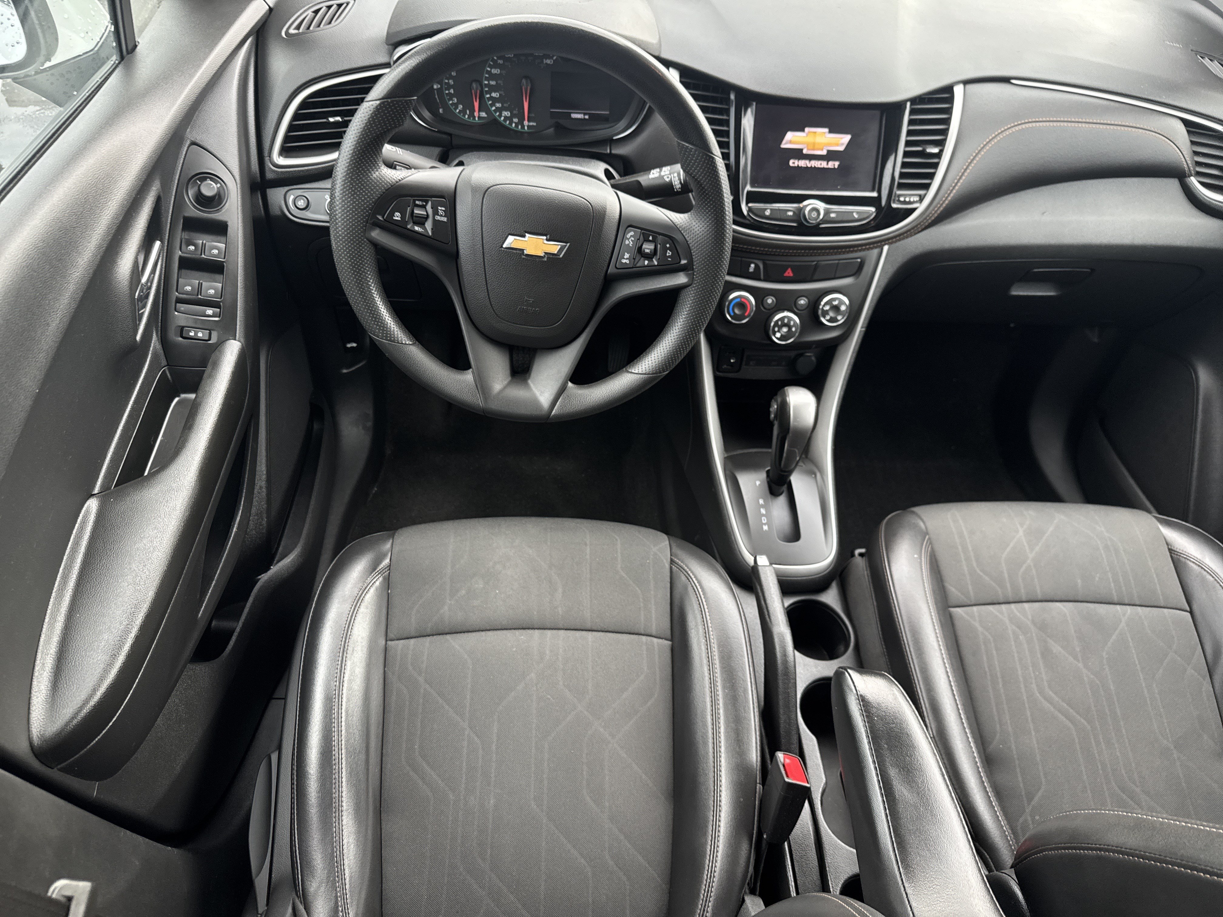 Used 2022 Chevrolet Trax LT FWD image 19