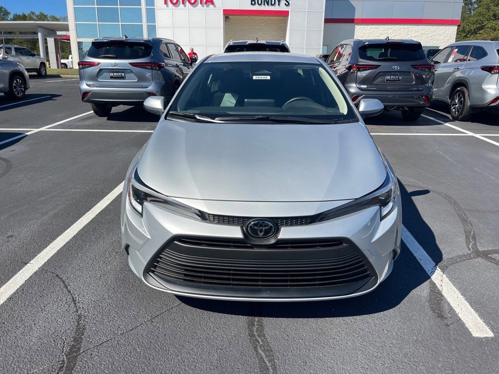 New 2026 Toyota Corolla LE image 2