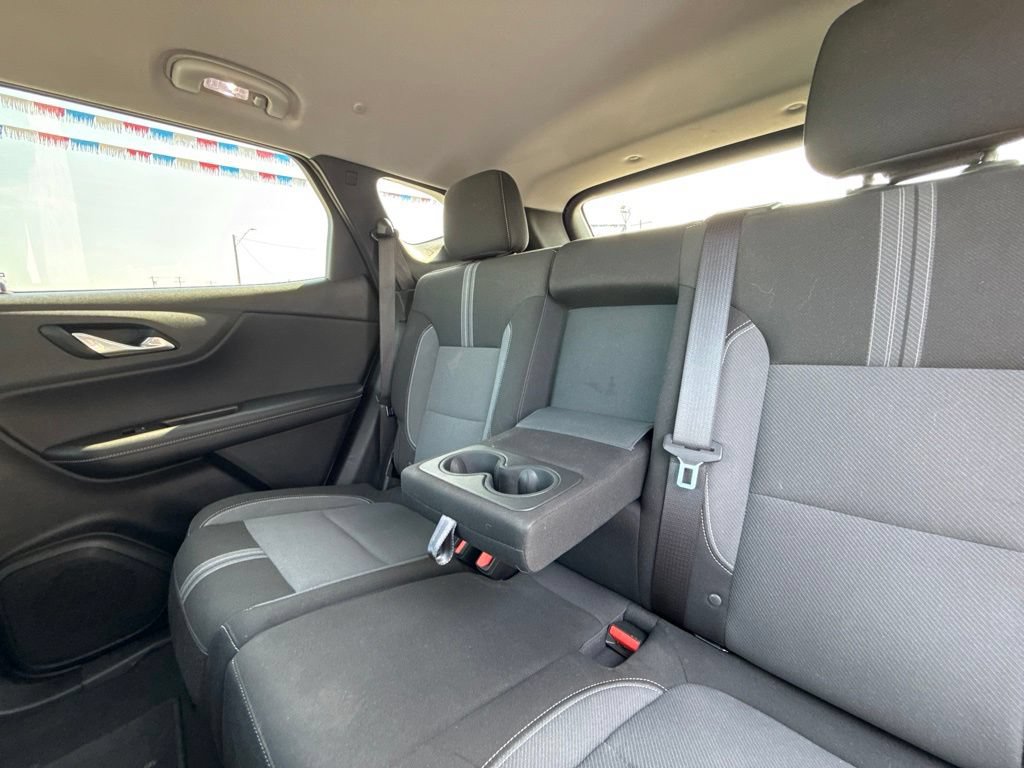 Used 2025 Chevrolet Blazer LT FWD image 21