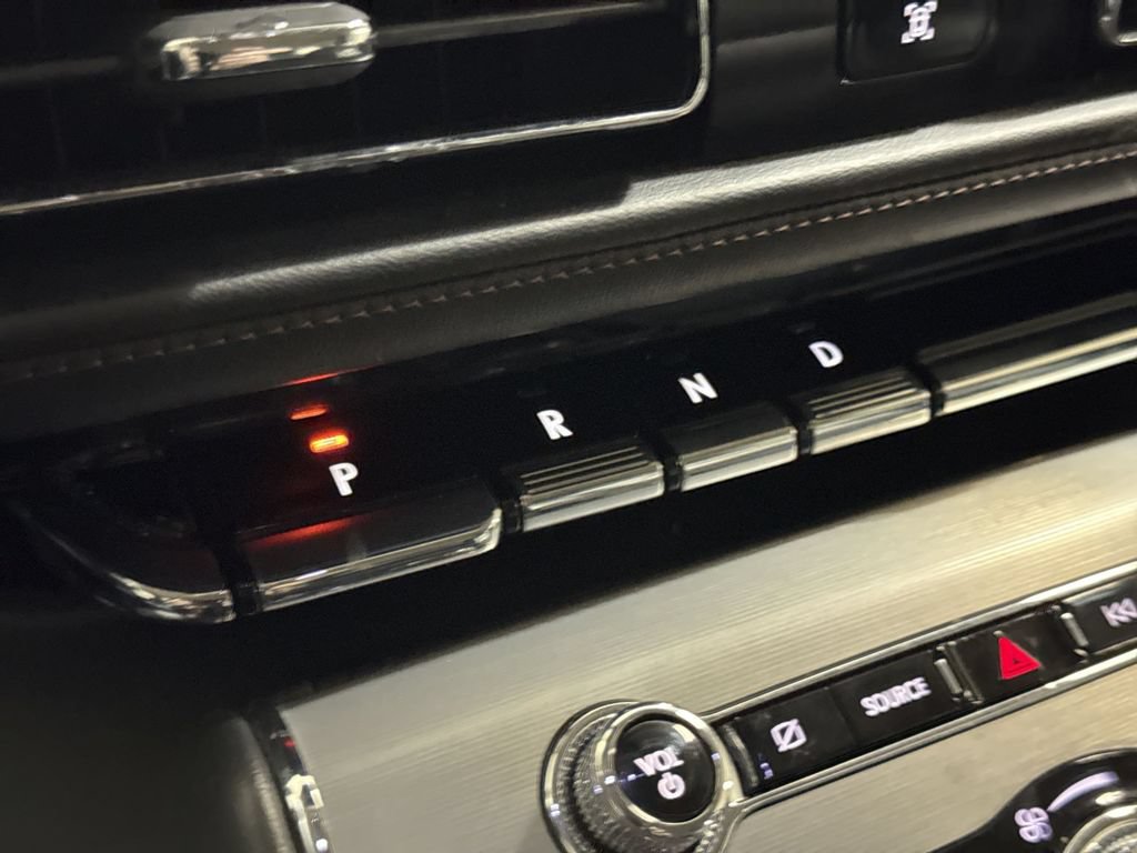 Used 2023 Lincoln Aviator AWD image 17