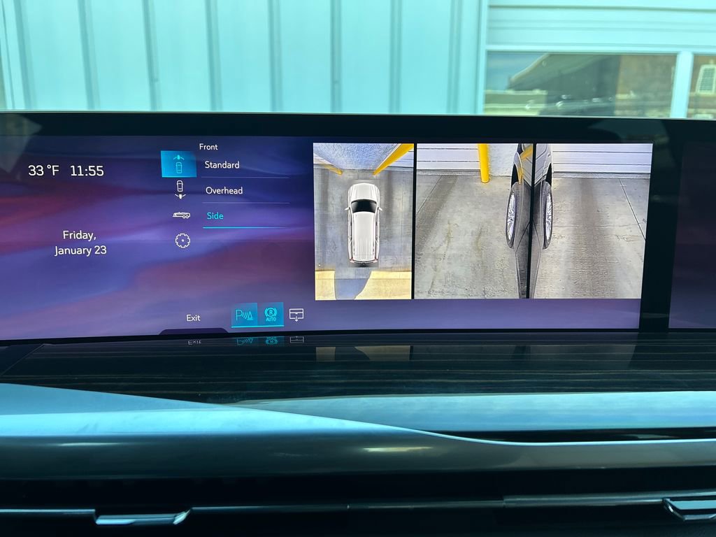 Certified 2026 Cadillac Escalade Luxury w/ LPO, Floor Liner Package image 23