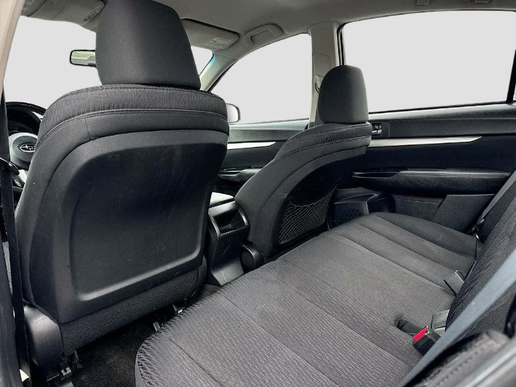 Used 2011 Subaru Legacy 2.5i Premium w/ All-Weather Pkg image 12