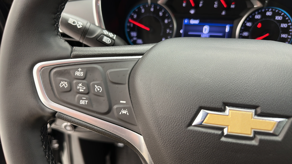 Used 2023 Chevrolet Equinox LT AWD/4WD image 16