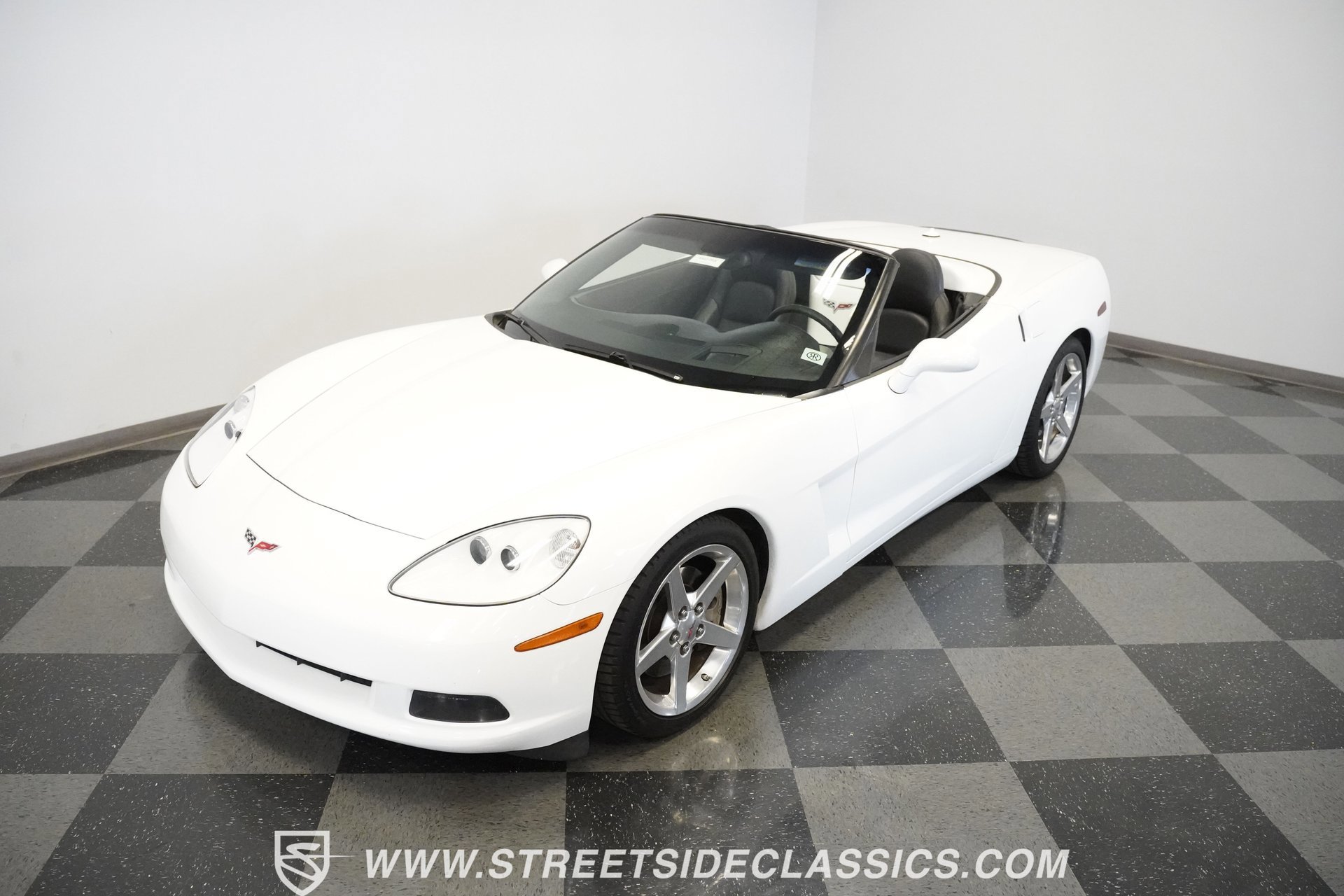 Used 2005 Chevrolet Corvette Convertible w/ Preferred Equipment Group image 20