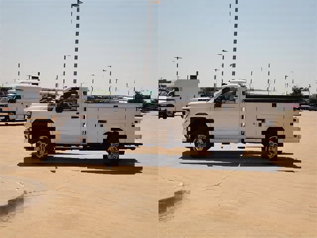 New 2024 GMC Sierra 2500 Pro w/ Convenience Package image 3