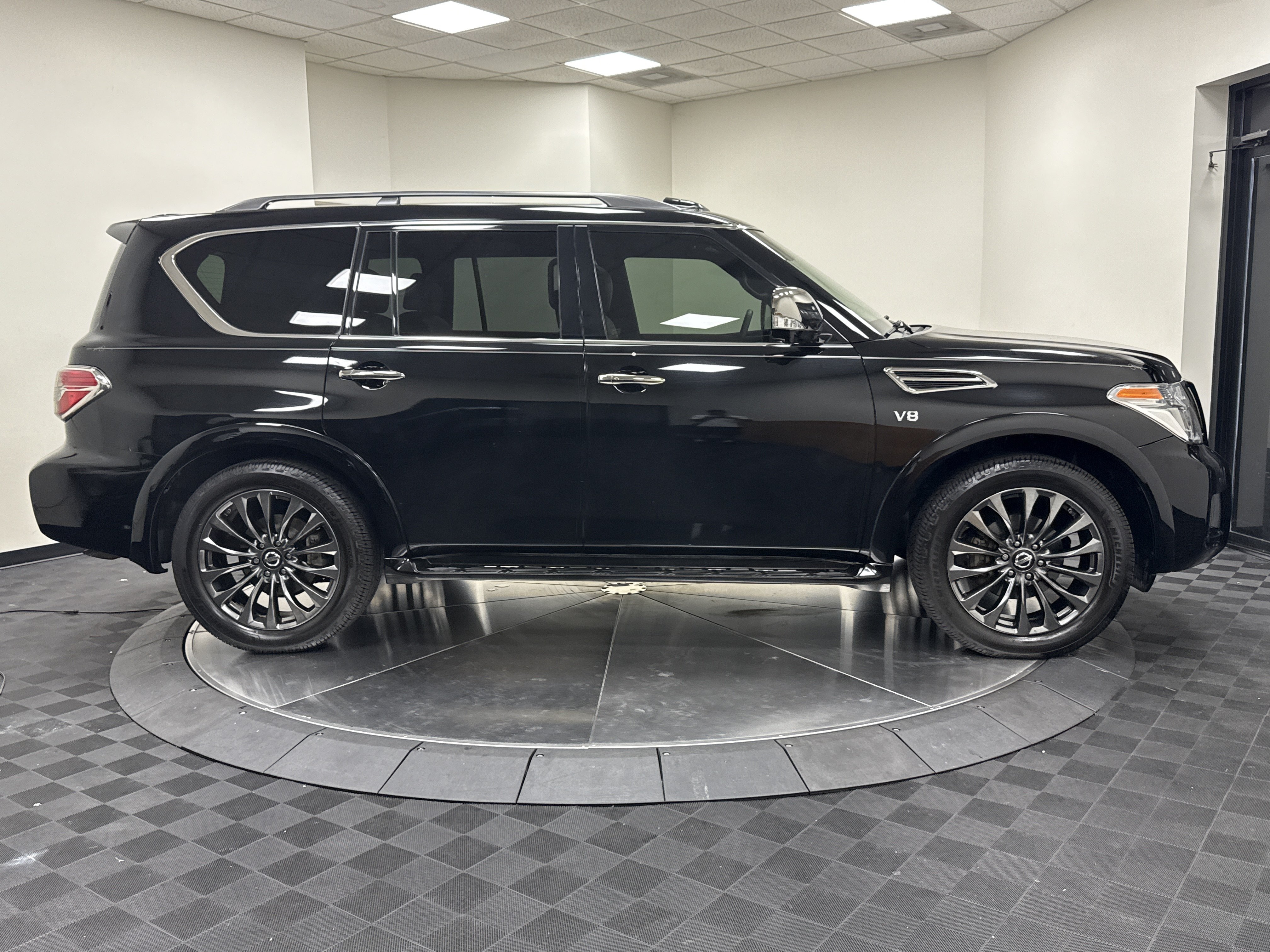 Used 2020 Nissan Armada Platinum w/ Platinum Reserve Package RWD image 8