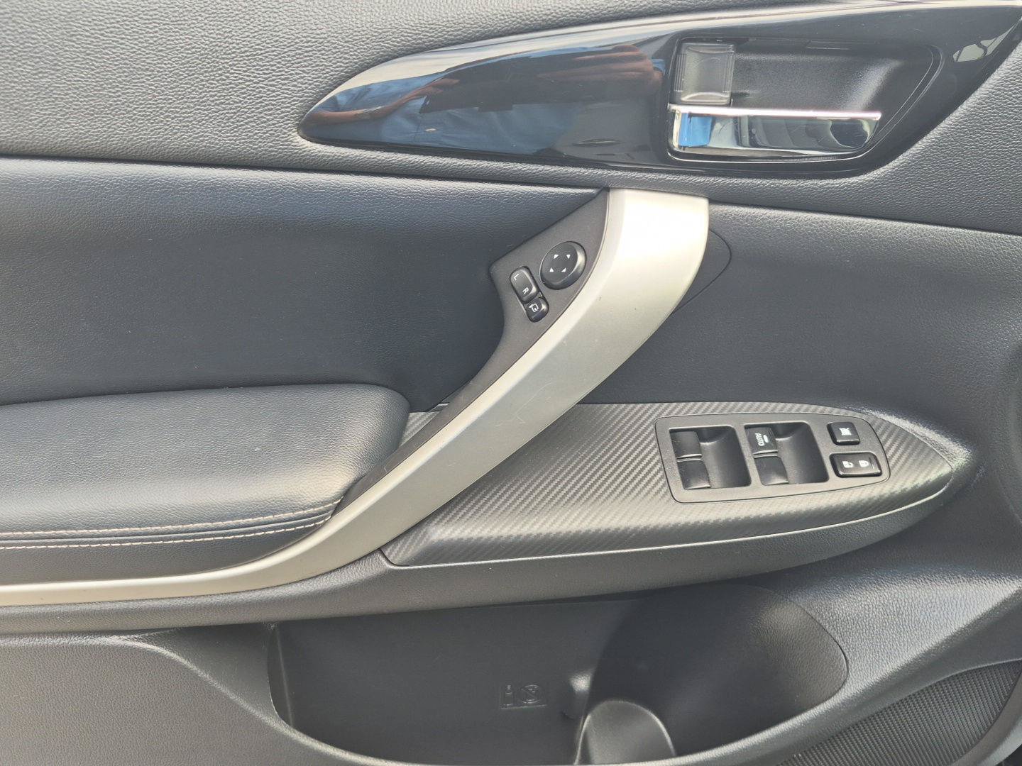Used 2023 Mitsubishi Eclipse Cross SE AWD/4WD image 10