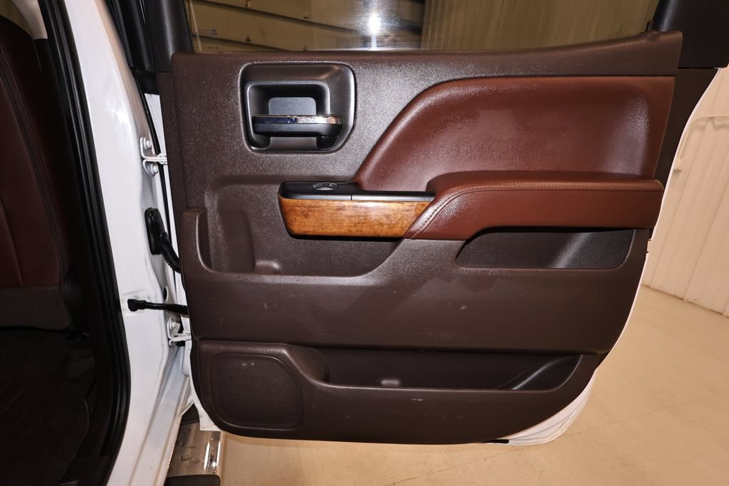 Used 2018 Chevrolet Silverado 1500 High Country AWD/4WD image 17