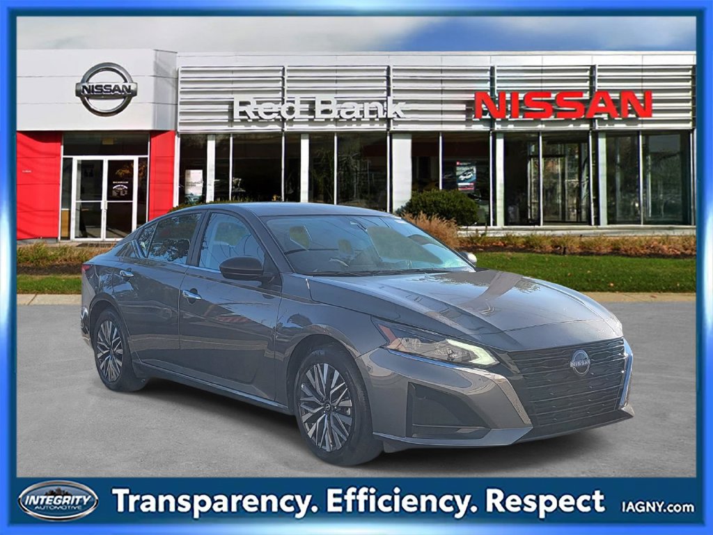 Used 2025 Nissan Altima 2.5 SV
