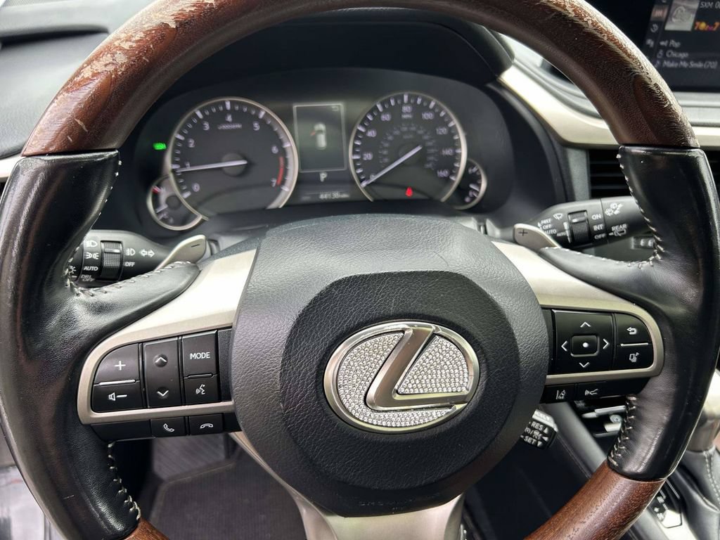 Used 2022 Lexus RX 350L FWD w/ Premium Package image 17