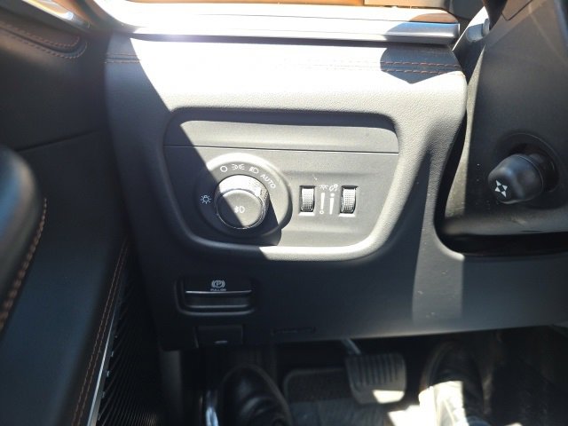 Used 2022 Jeep Grand Cherokee L Summit image 18