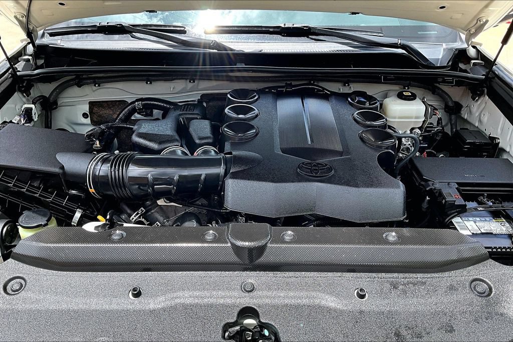 Used 2022 Toyota 4Runner Limited AWD/4WD image 13