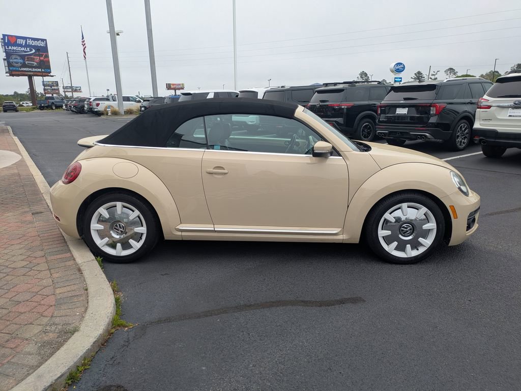 Used 2019 Volkswagen Beetle 2.0T Final Edition SEL image 4