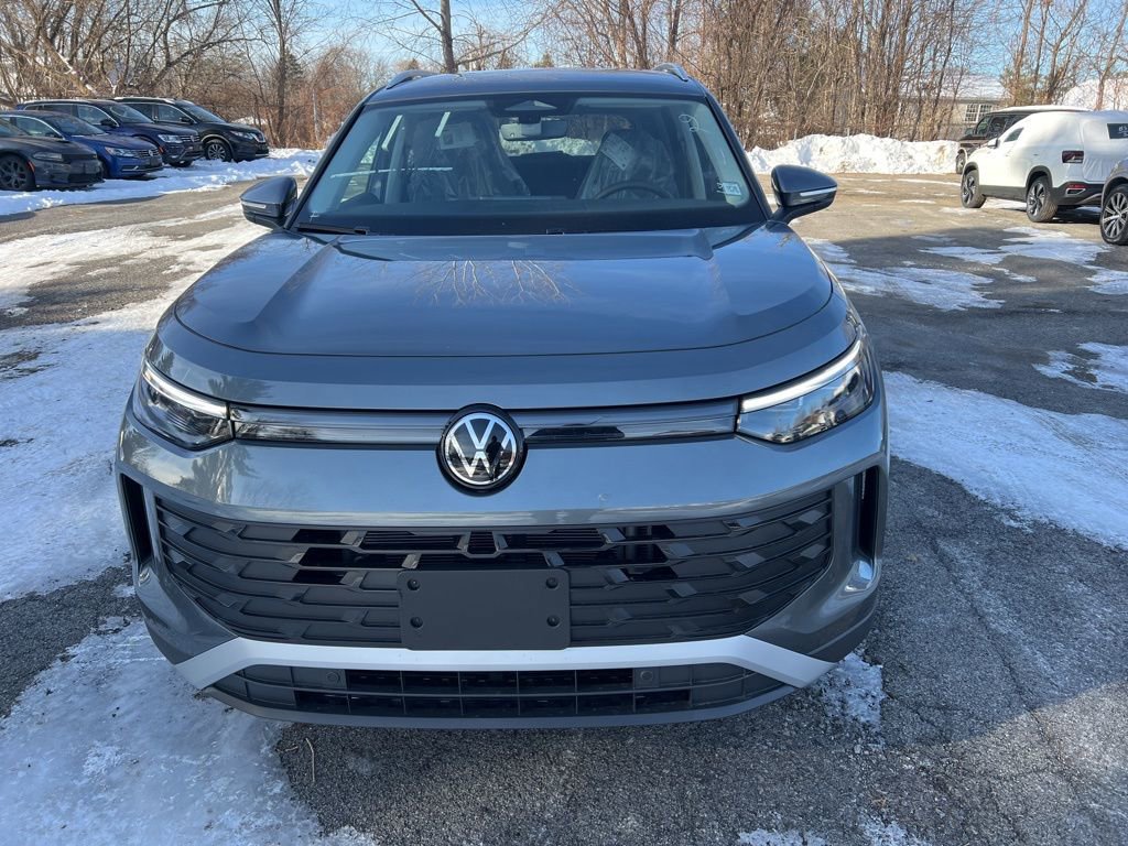 New 2026 Volkswagen Tiguan SE image 2