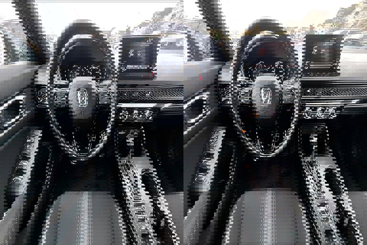 Used 2023 Honda Civic Sport image 5