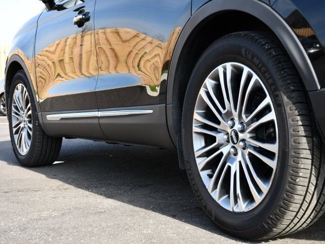 Used 2017 Lincoln MKX Reserve w/ Driver Assistance Package image 15