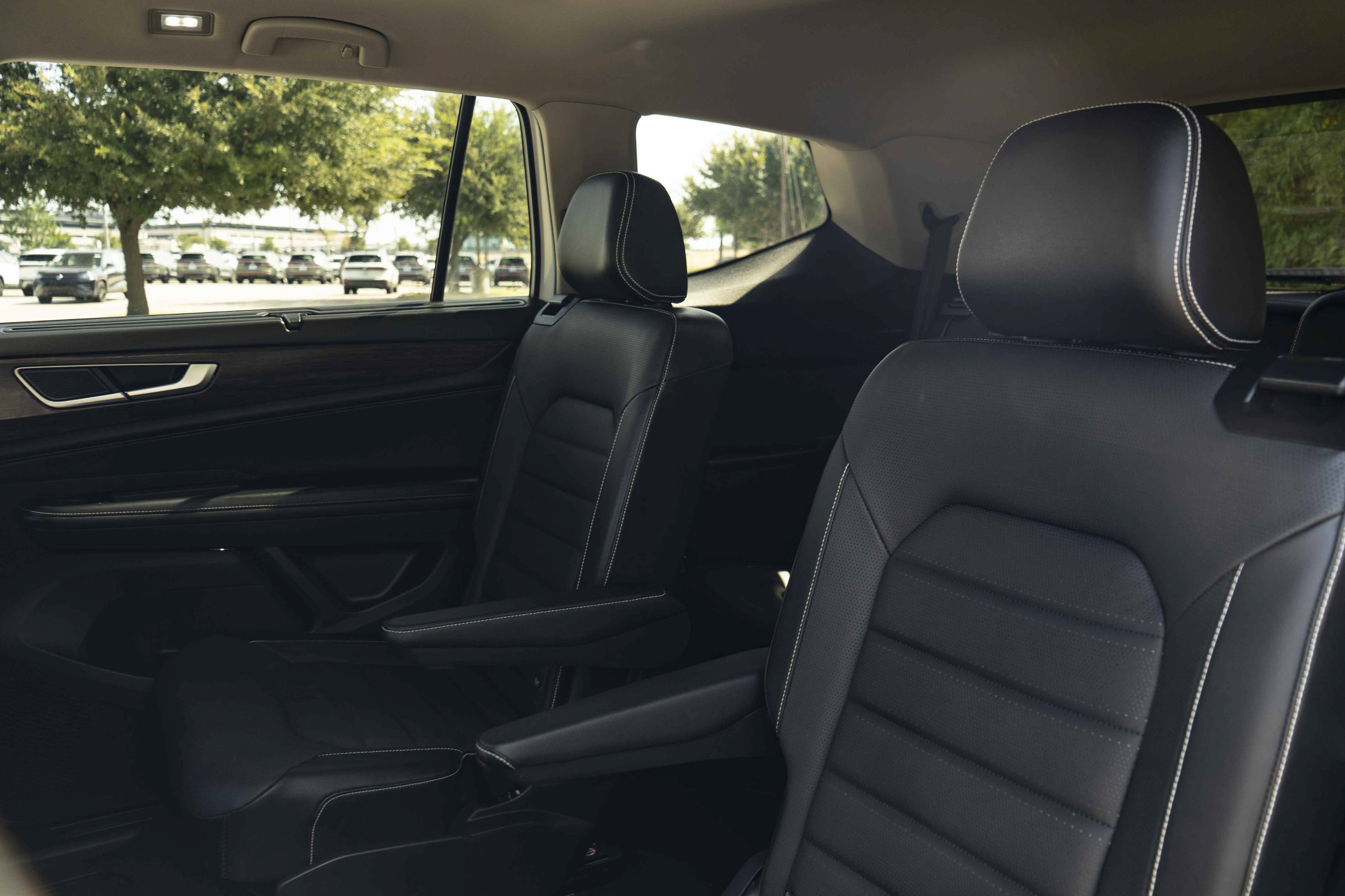 Certified 2024 Volkswagen Atlas SEL AWD/4WD image 17