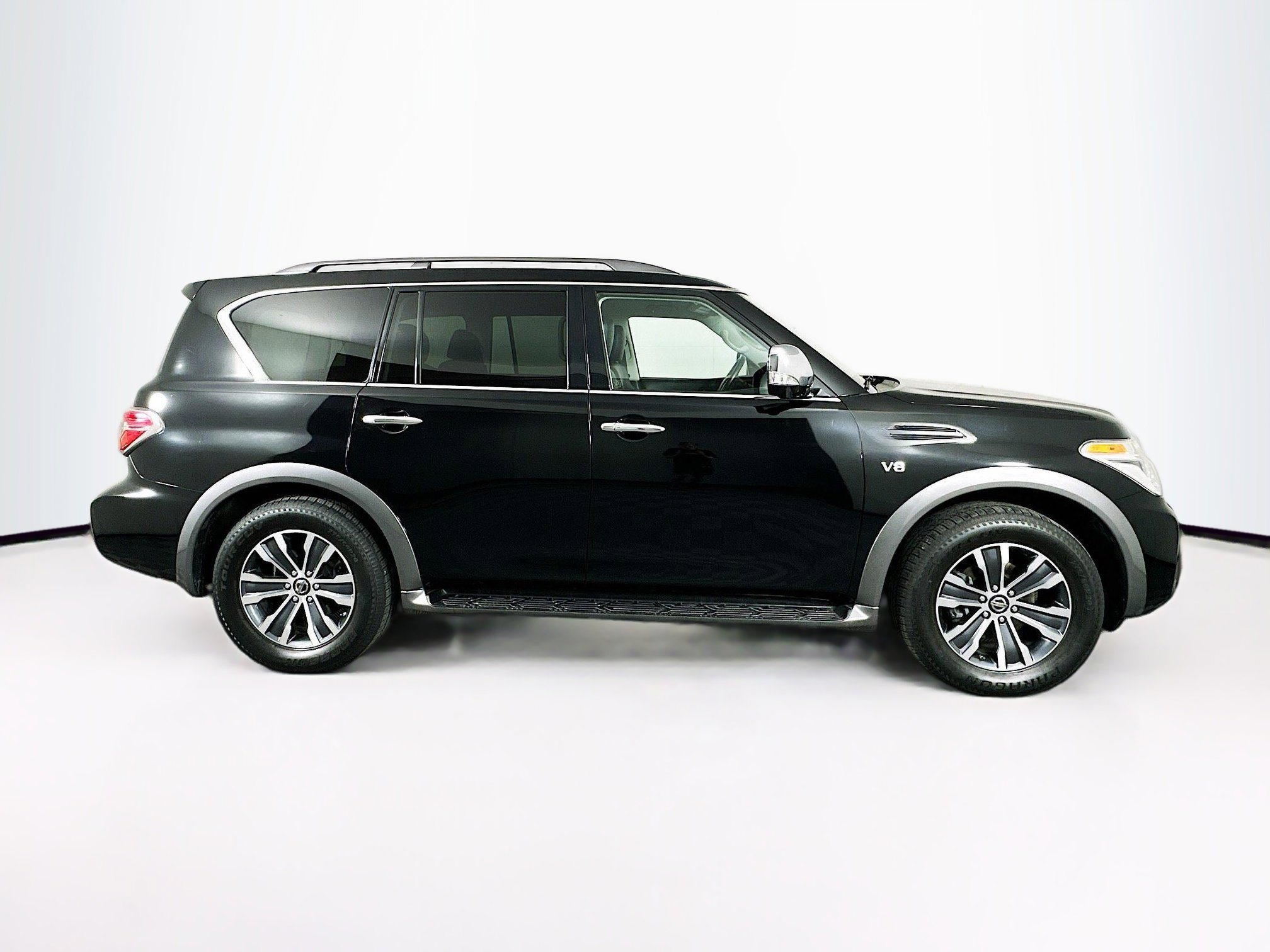 Used 2019 Nissan Armada SL w/ Premium Package AWD/4WD image 10