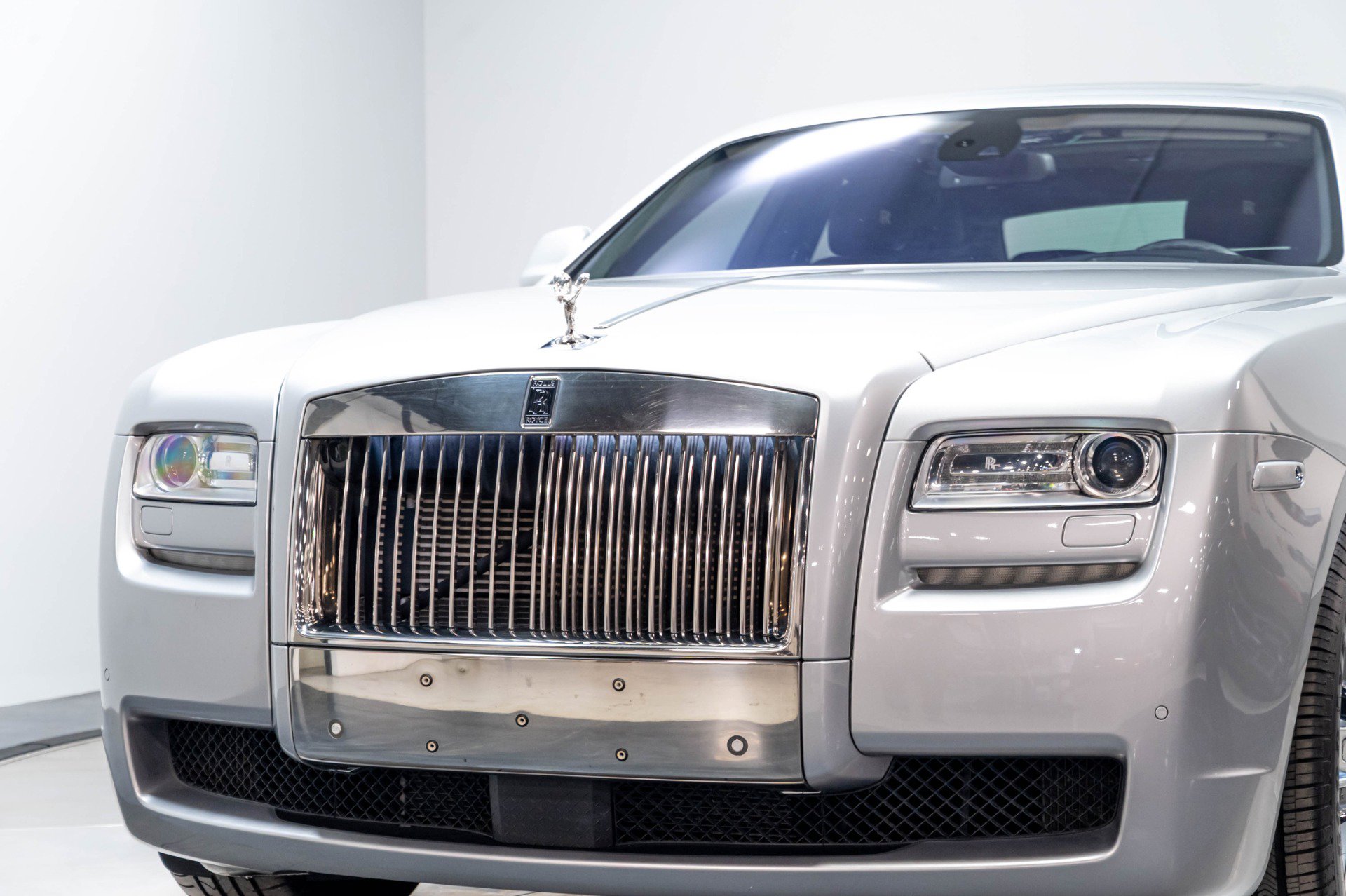 Used 2012 Rolls-Royce Ghost RWD image 89