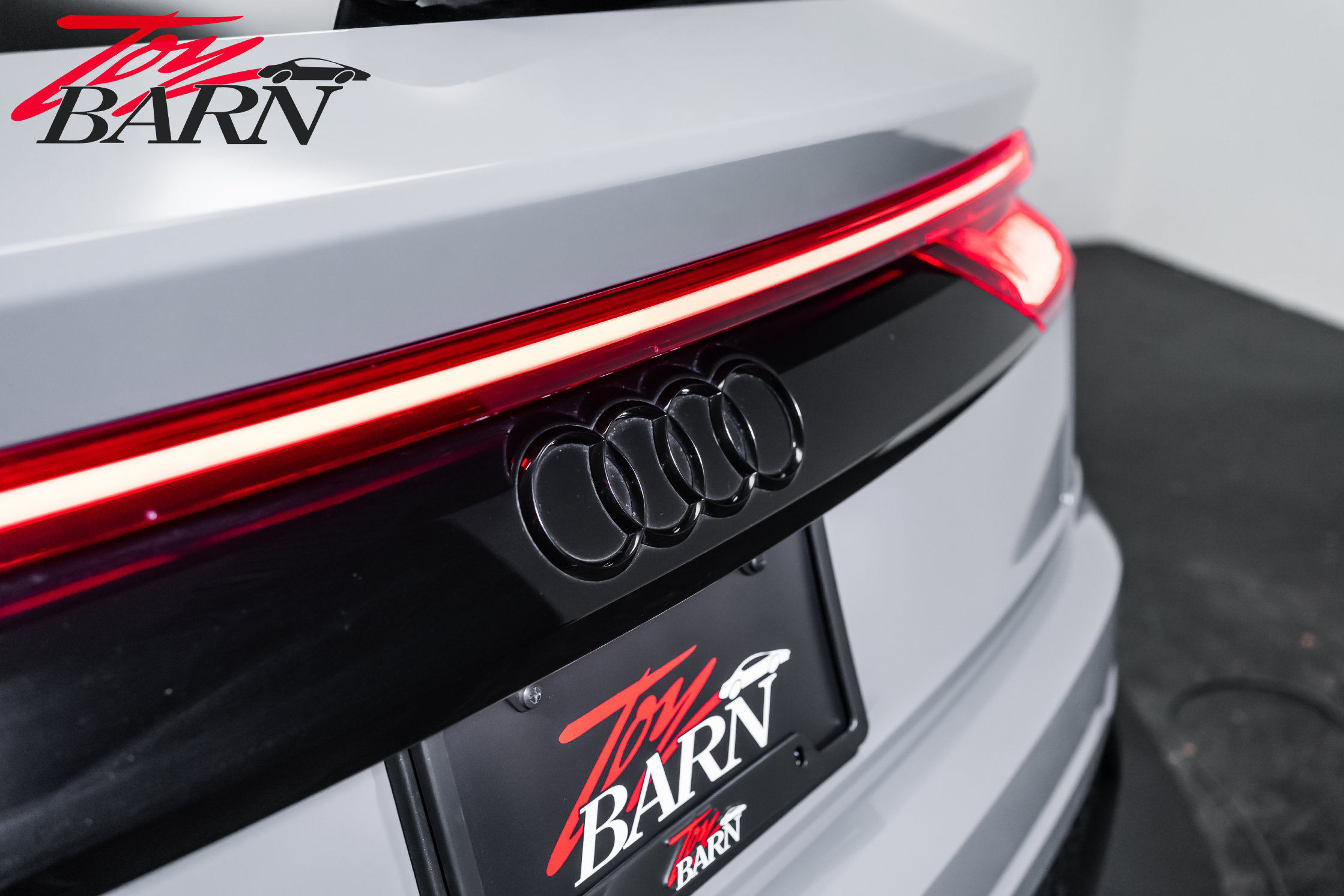 Used 2024 Audi RS Q8 AWD/4WD image 12