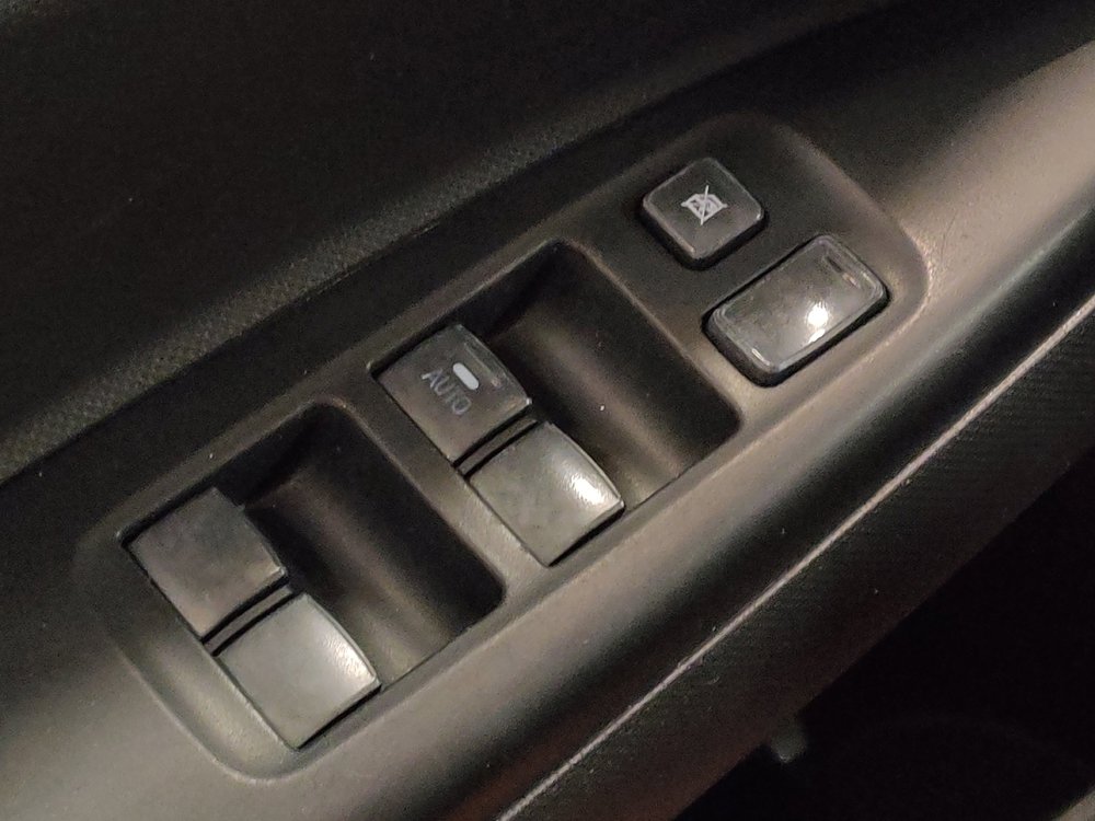 Used 2017 Mitsubishi Mirage ES image 27