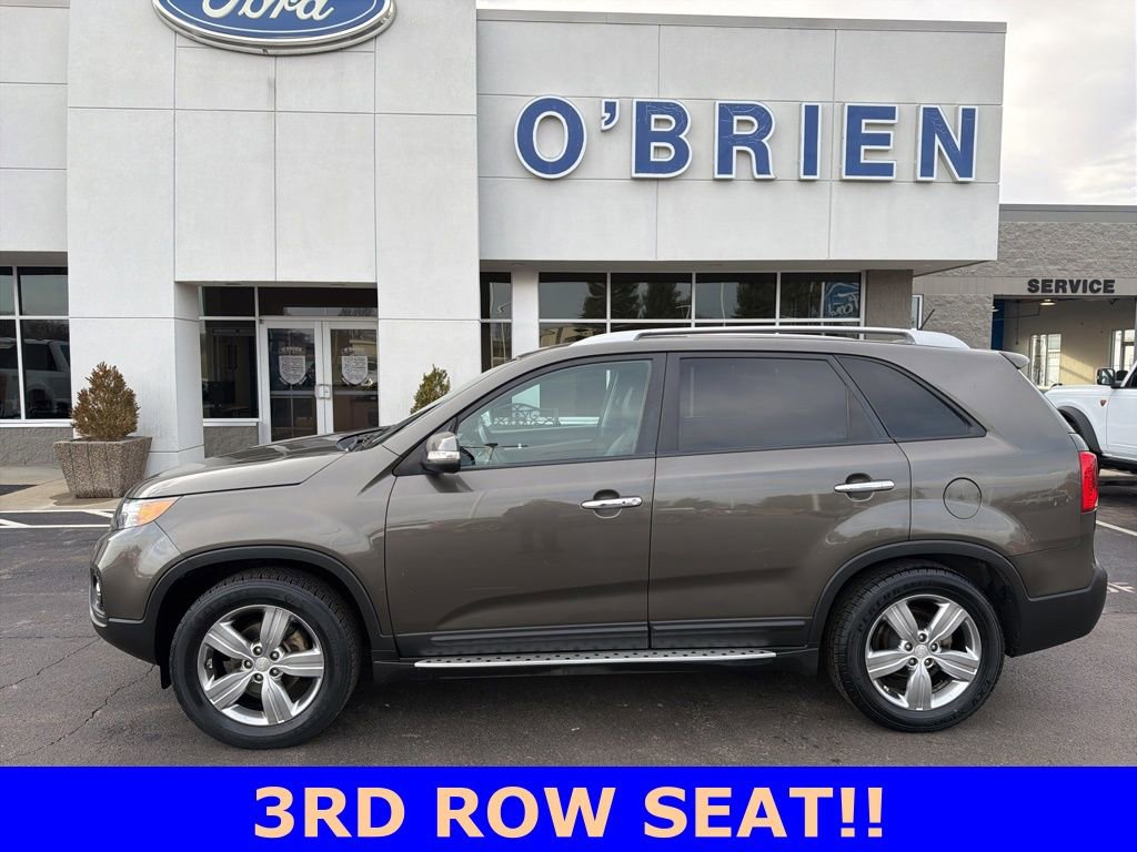 Used 2013 Kia Sorento EX w/ Premium Plus Pkg image 2
