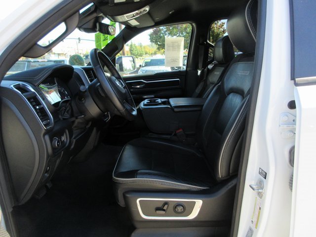 Used 2024 RAM 1500 Laramie image 12