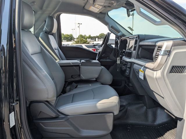 New 2025 Ford F350 XL w/ XL Chrome Package image 17
