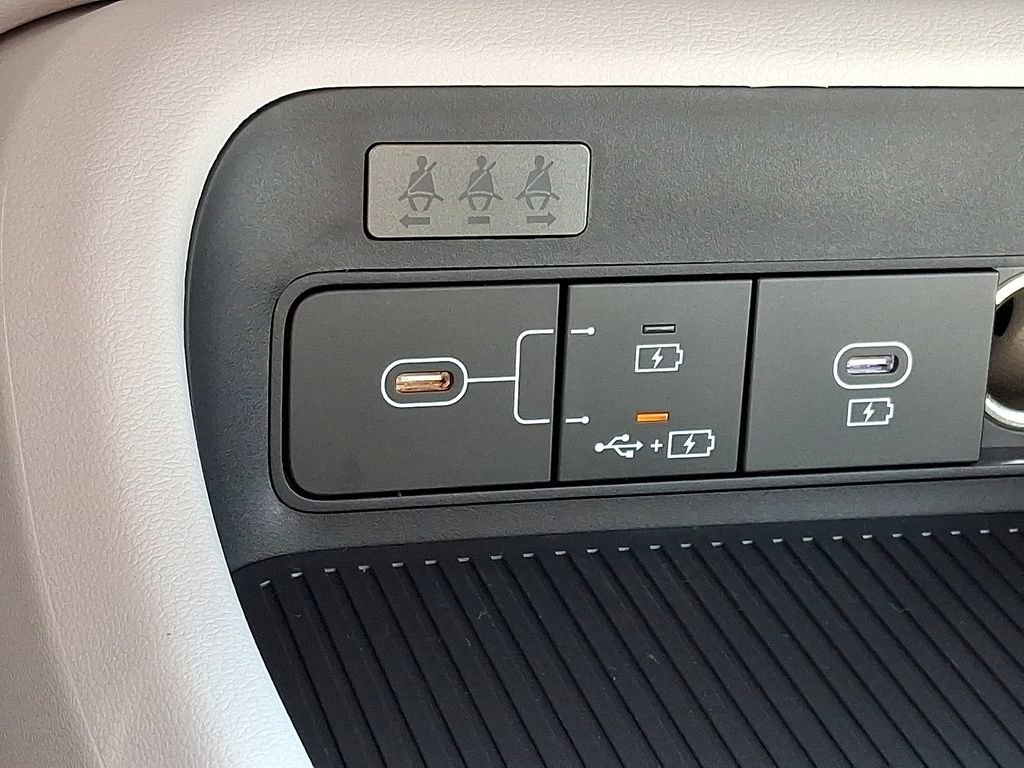 New 2027 Hyundai Kona SE FWD image 15