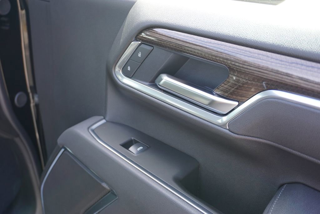 Used 2025 Chevrolet Silverado 2500 LT w/ All Star Edition image 50