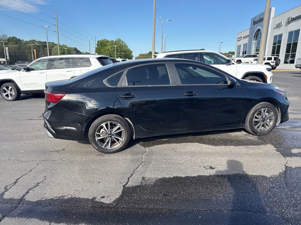 Used 2024 Kia Forte LXS image 3