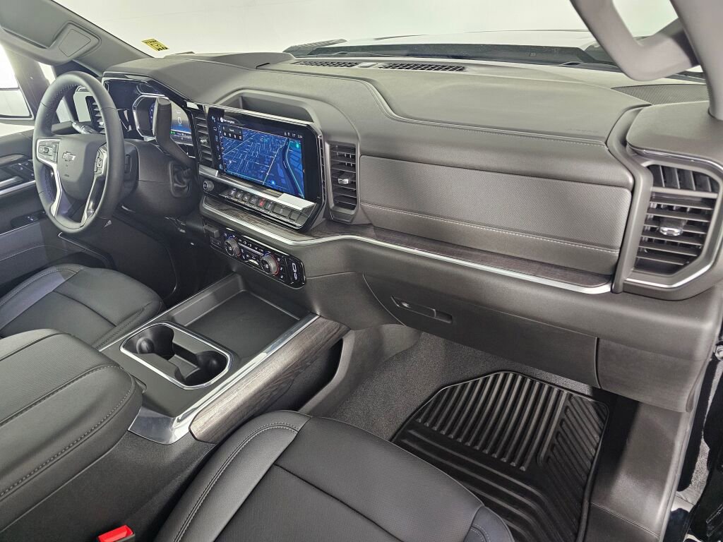 Used 2025 Chevrolet Silverado 3500 LTZ w/ LTZ Plus Package image 41