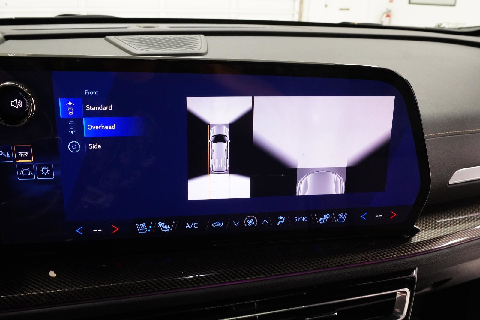 Used 2026 Chevrolet Traverse High Country w/ LPO, Floor Liner Package FWD image 36