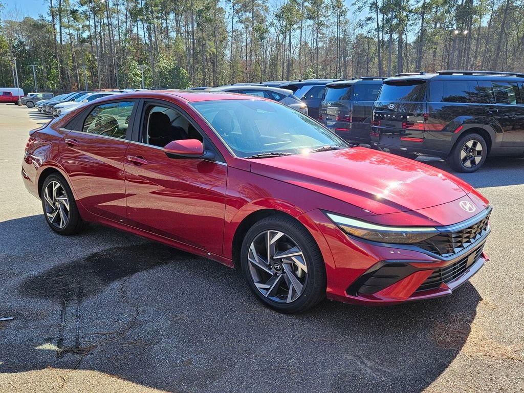 Used 2025 Hyundai Elantra SEL
