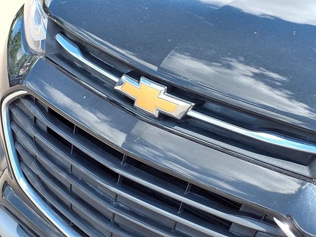 Used 2020 Chevrolet Trax LT w/ Driver Confidence Package FWD image 29