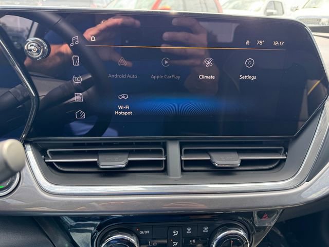 Certified 2025 Chevrolet Trax ACTIV w/ Driver Confidence Package image 15