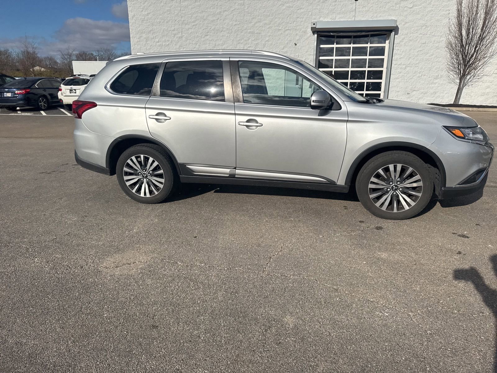 Used 2020 Mitsubishi Outlander AWD image 7