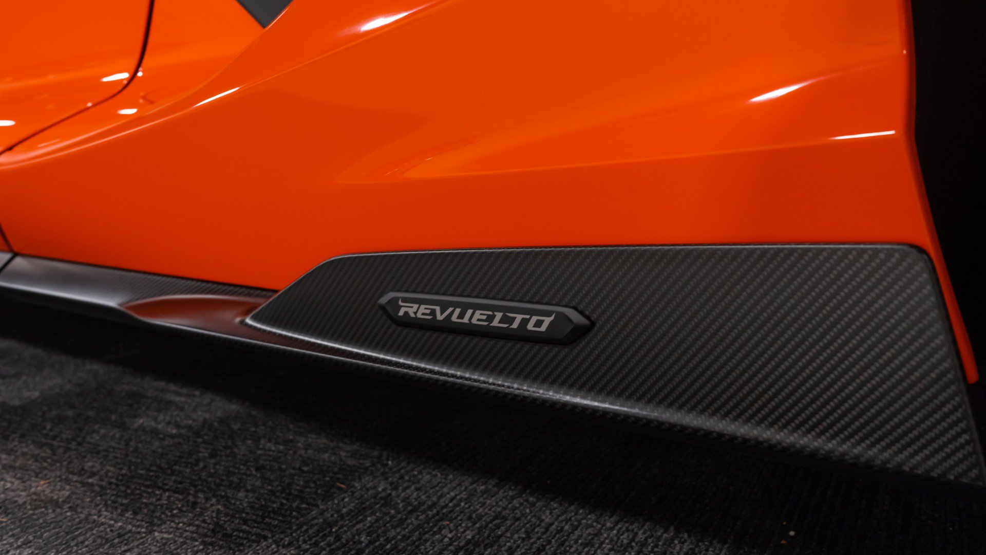 Used 2025 Lamborghini Revuelto image 26