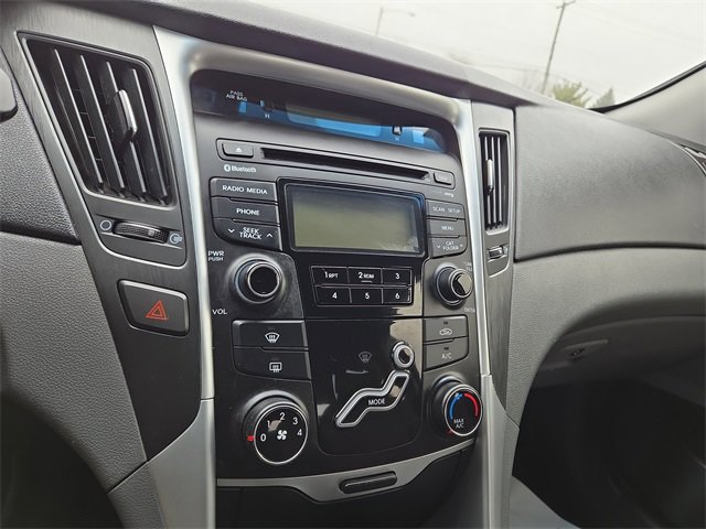 Used 2013 Hyundai Sonata GLS image 11