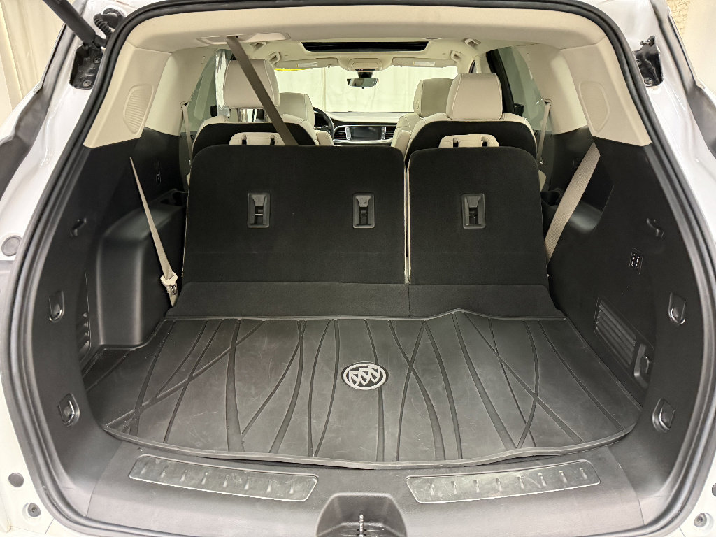 Used 2024 Buick Enclave Avenir w/ Avenir Technology Package AWD/4WD image 6
