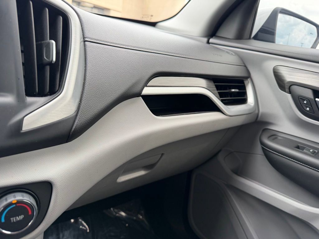 Used 2023 GMC Terrain SLE FWD image 25