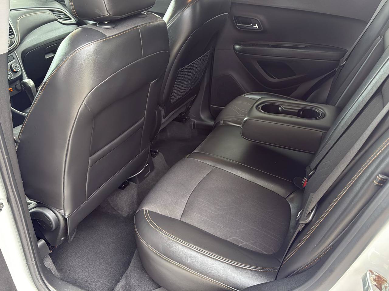 Used 2019 Chevrolet Trax LT w/ LT Convenience Package AWD/4WD image 34
