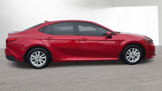 Used 2025 Toyota Camry LE w/ Convenience Package image 11