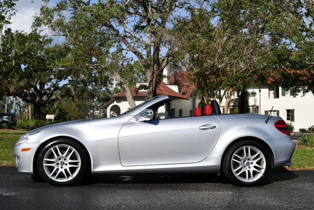 Used 2009 Mercedes-Benz SLK 300 image 28