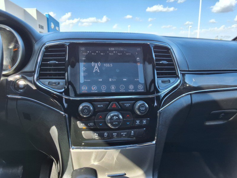 Used 2020 Jeep Grand Cherokee Overland image 18