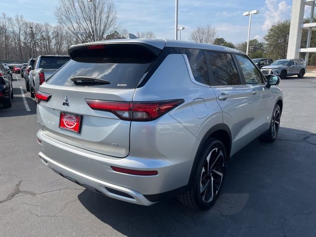 Used 2024 Mitsubishi Outlander SE Black Edition image 5