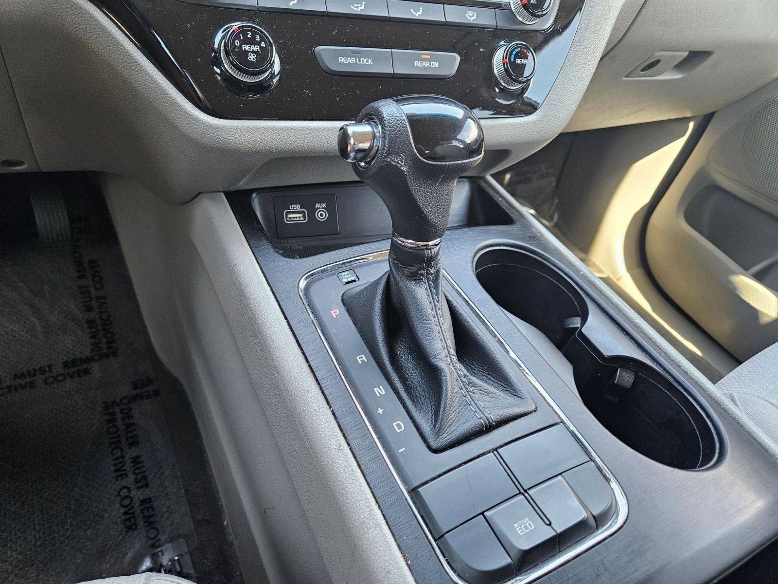 Used 2016 Kia Sedona L FWD image 8
