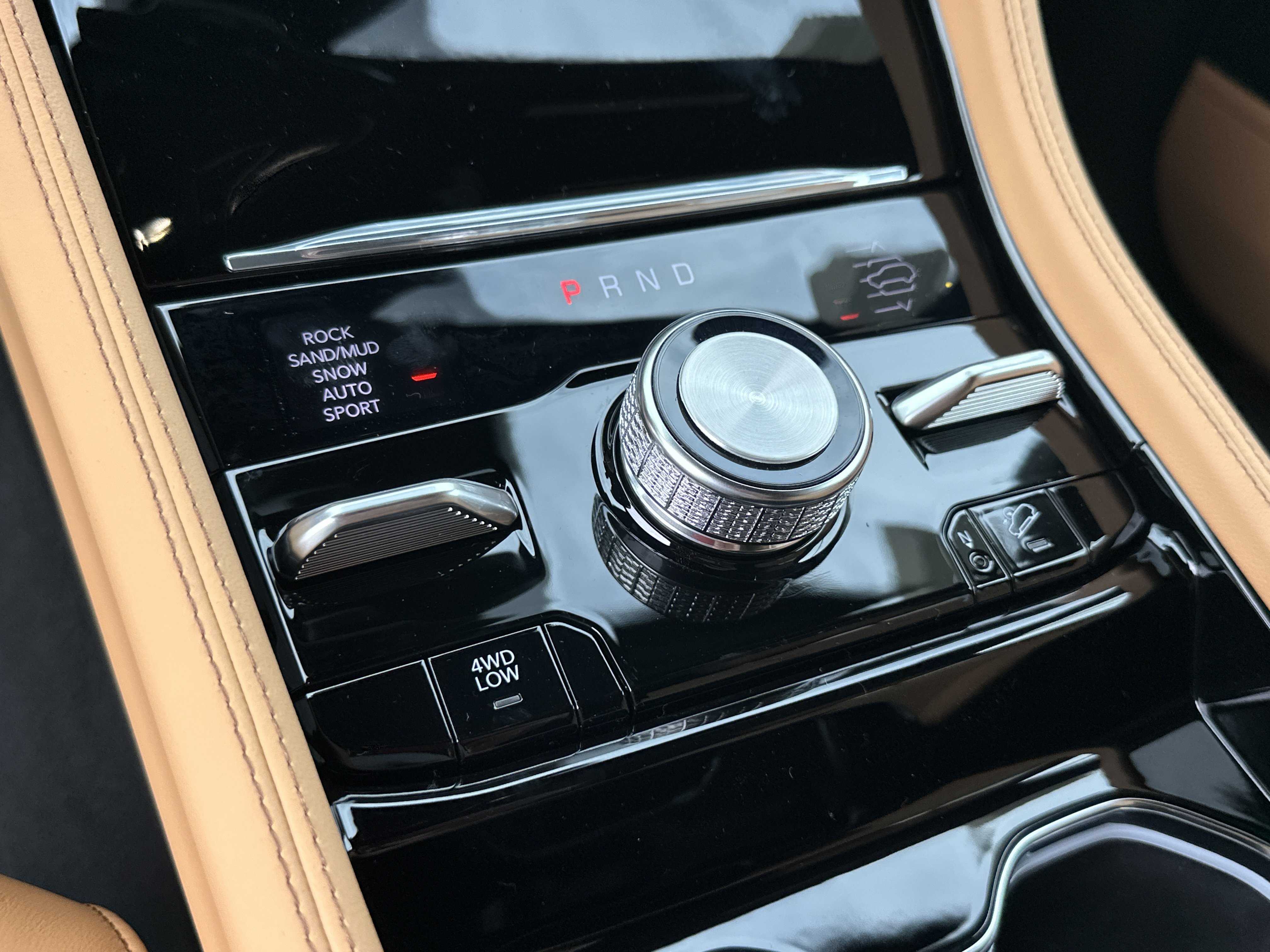 New 2027 Jeep Grand Cherokee Summit AWD/4WD image 6